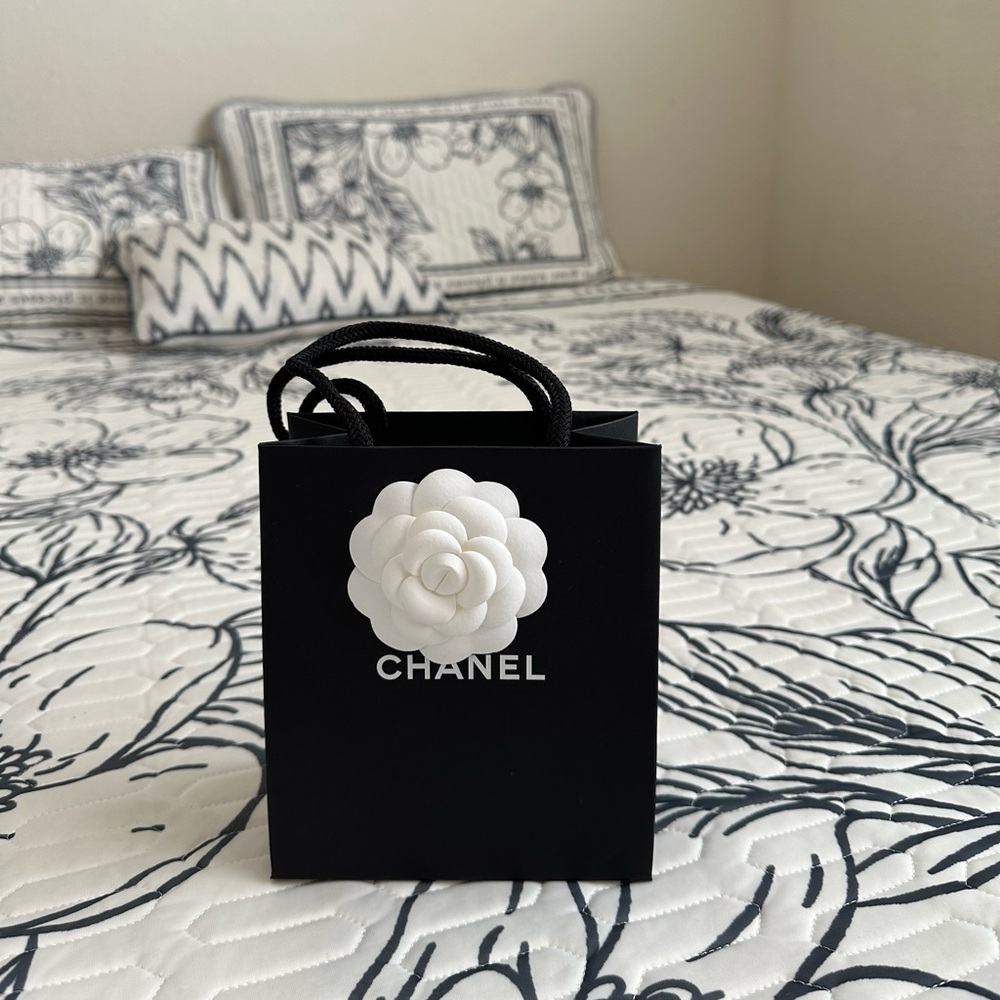 Shopping bag